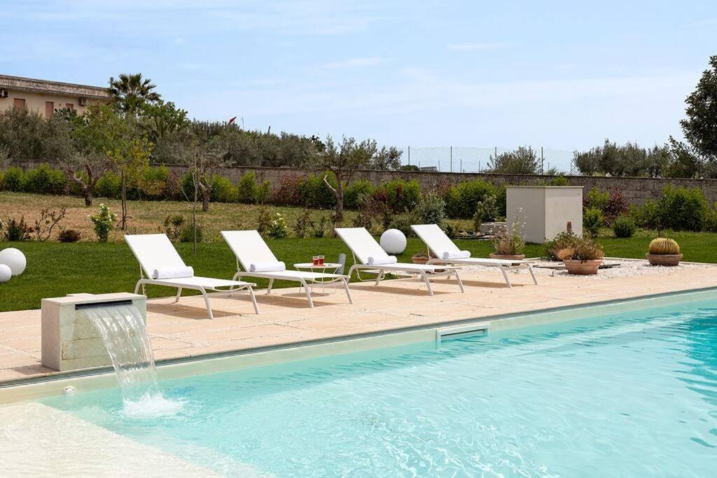 Villa Paradiso With Private Pool, Bbq Area, Huge Garden And Free Parking Модика Екстериор снимка